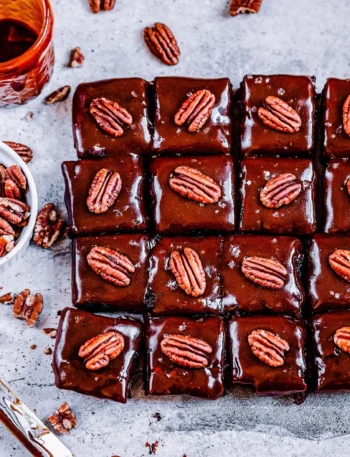 Spiced Caramel Turtle Brownies